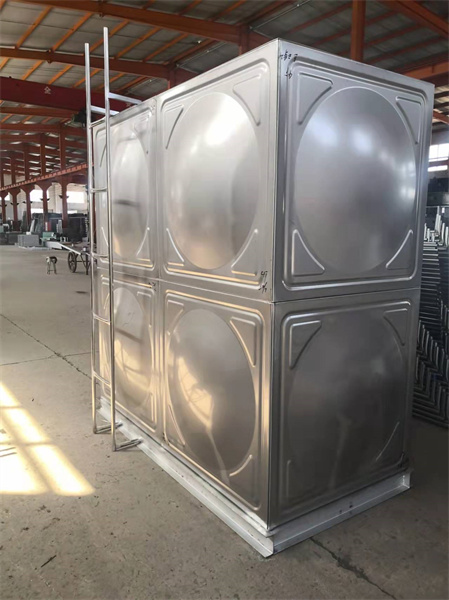 不銹鋼水箱多少錢一方？